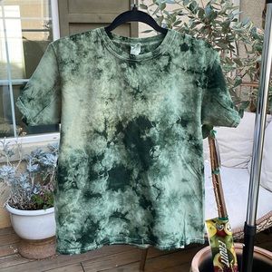 Urban Outfitters 100% cotton green tye dye t shirt